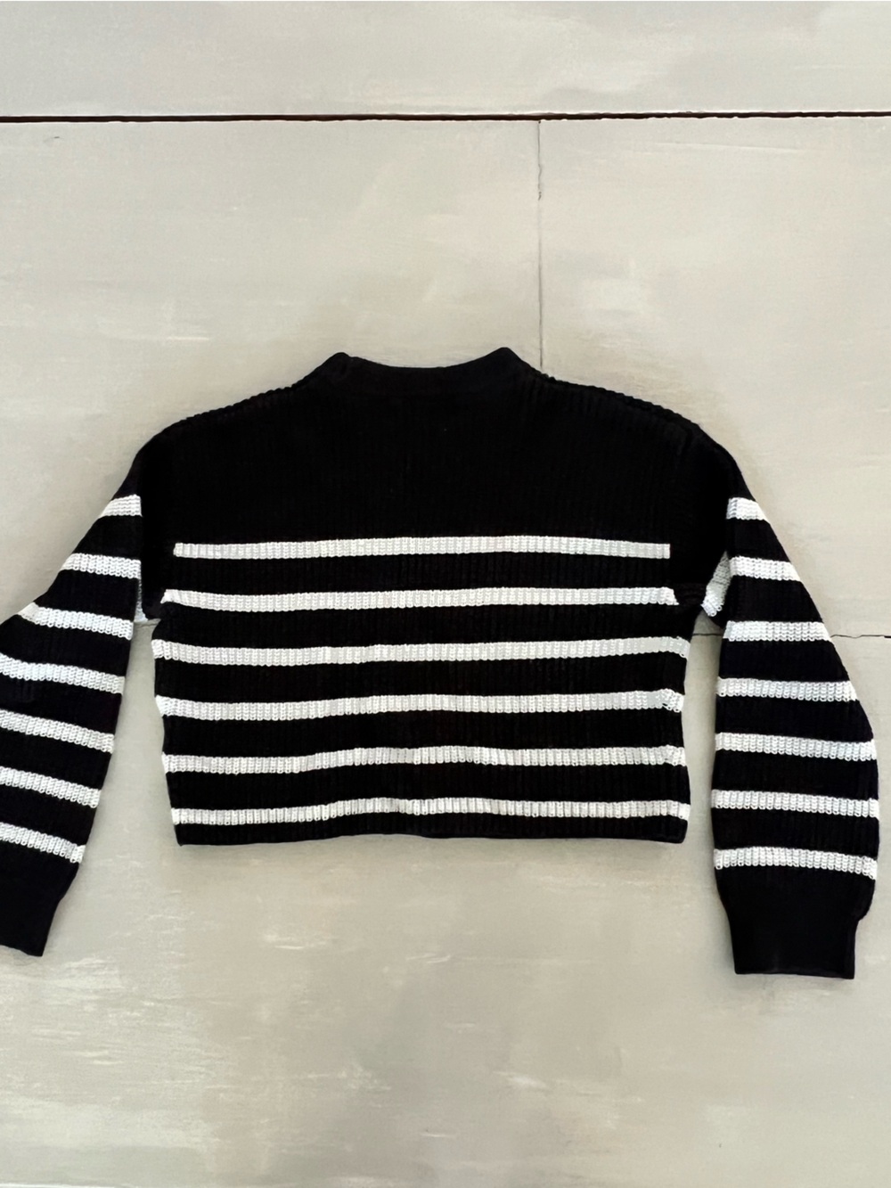 H&M Girls 12-14 Black White Striped Cropped Ribbed Sweater - Picture 3 of 4
